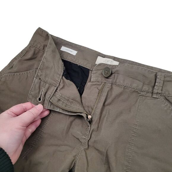 2/$20 Y2K Loft Petite Cargo Pants Size: 4P - Picture 4 of 7